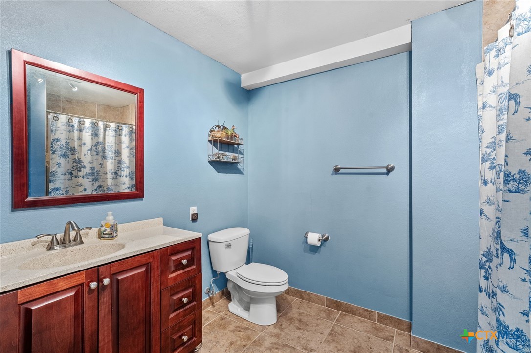 632 Benchmark Trail Property Photo 35