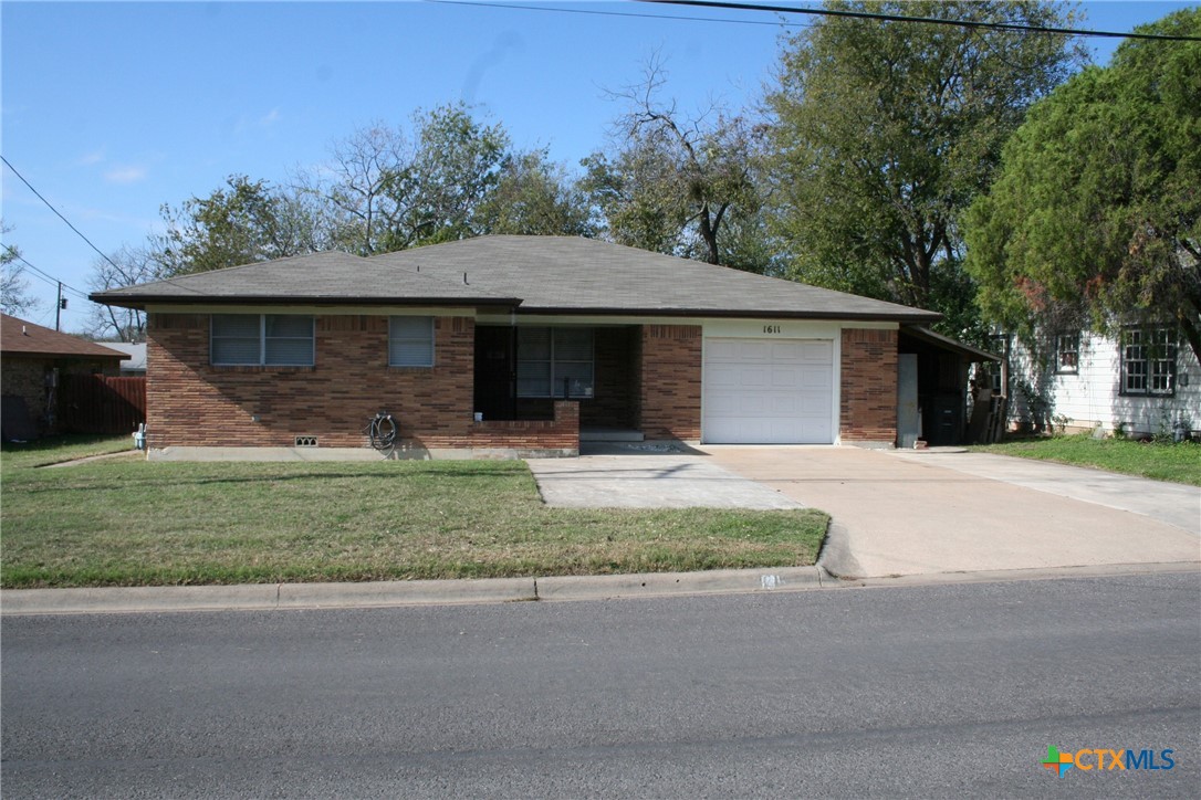 1611 N 10th Street Property Photo 1