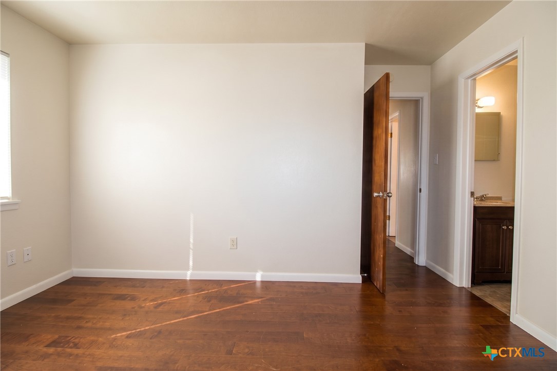 2609 Live Oak Drive Property Photo 6