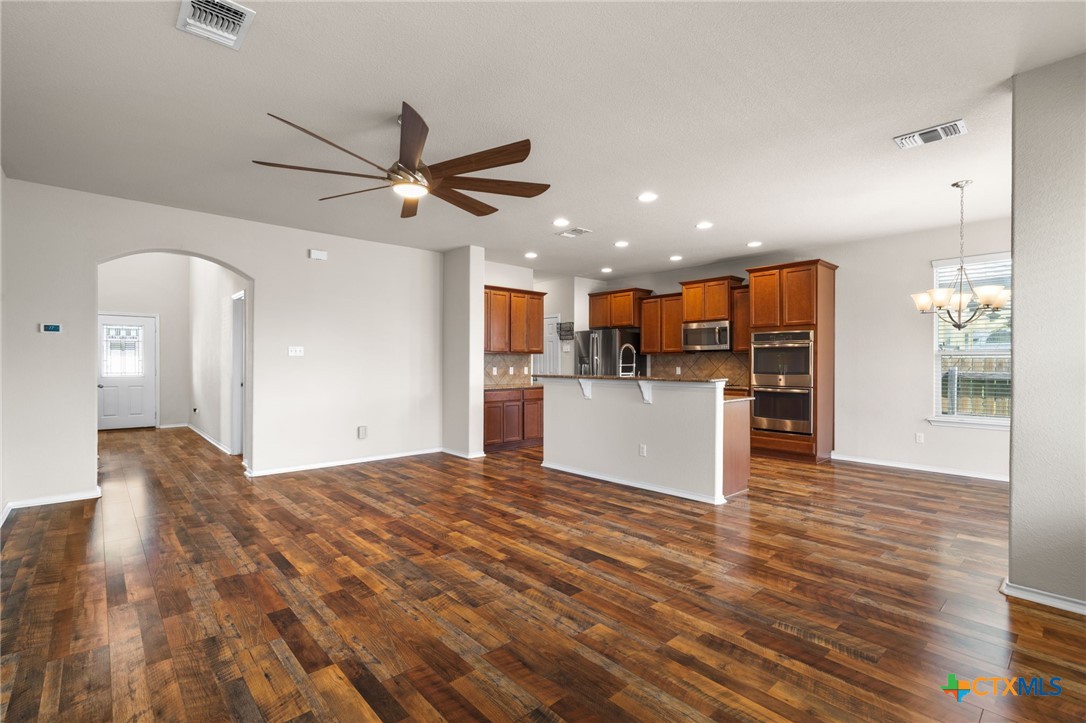 6026 Ambrose Circle Property Photo 4