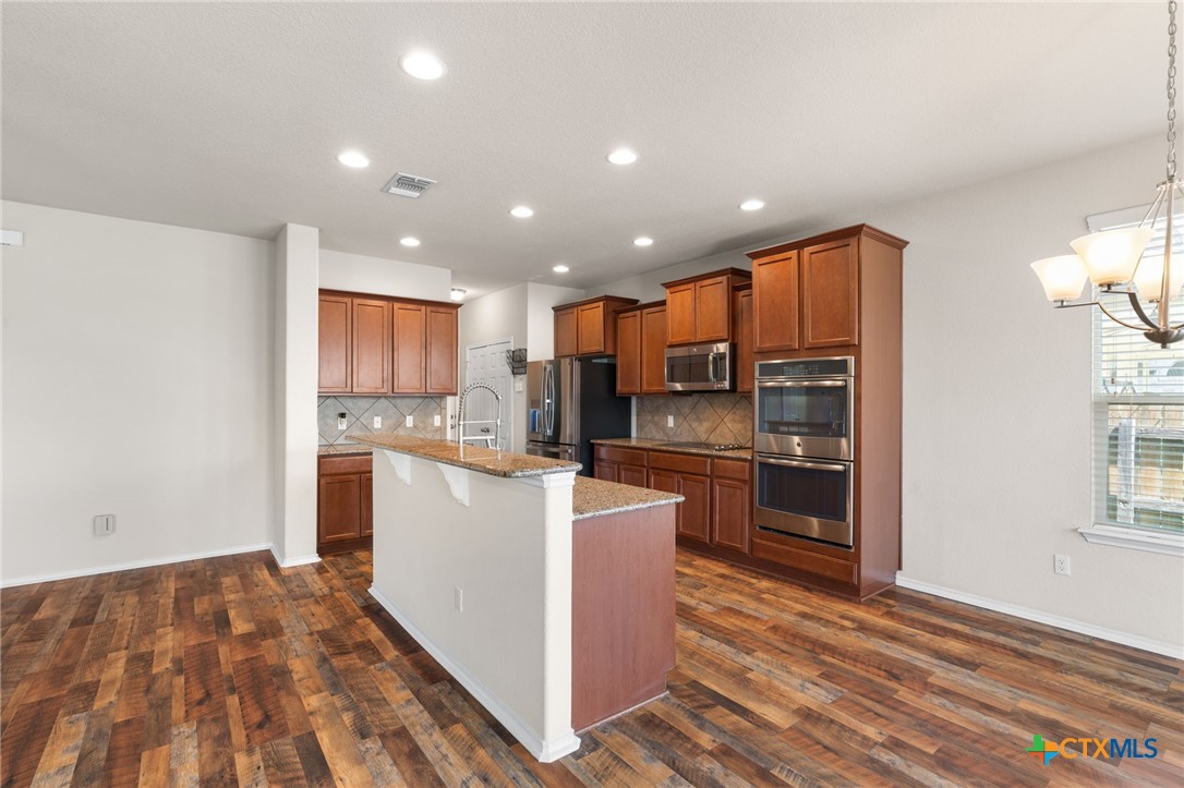 6026 Ambrose Circle Property Photo 8
