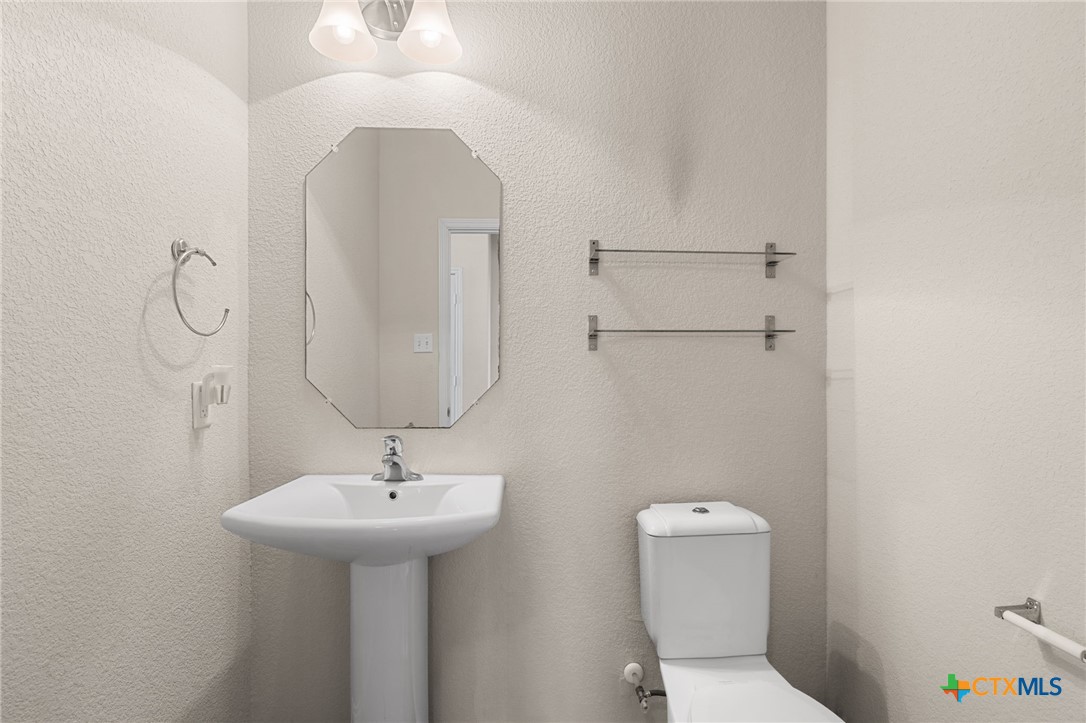 6026 Ambrose Circle Property Photo 15