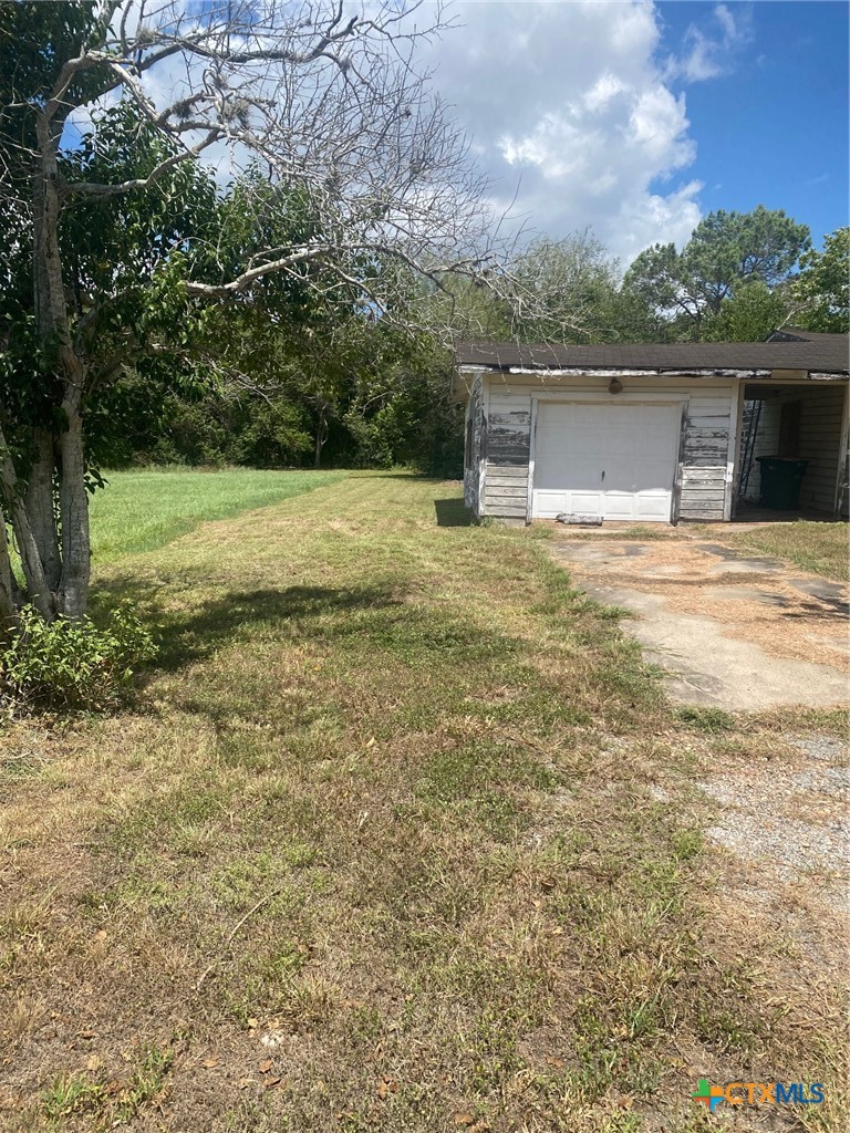 1708 Pleasant Green Drive Property Photo 2