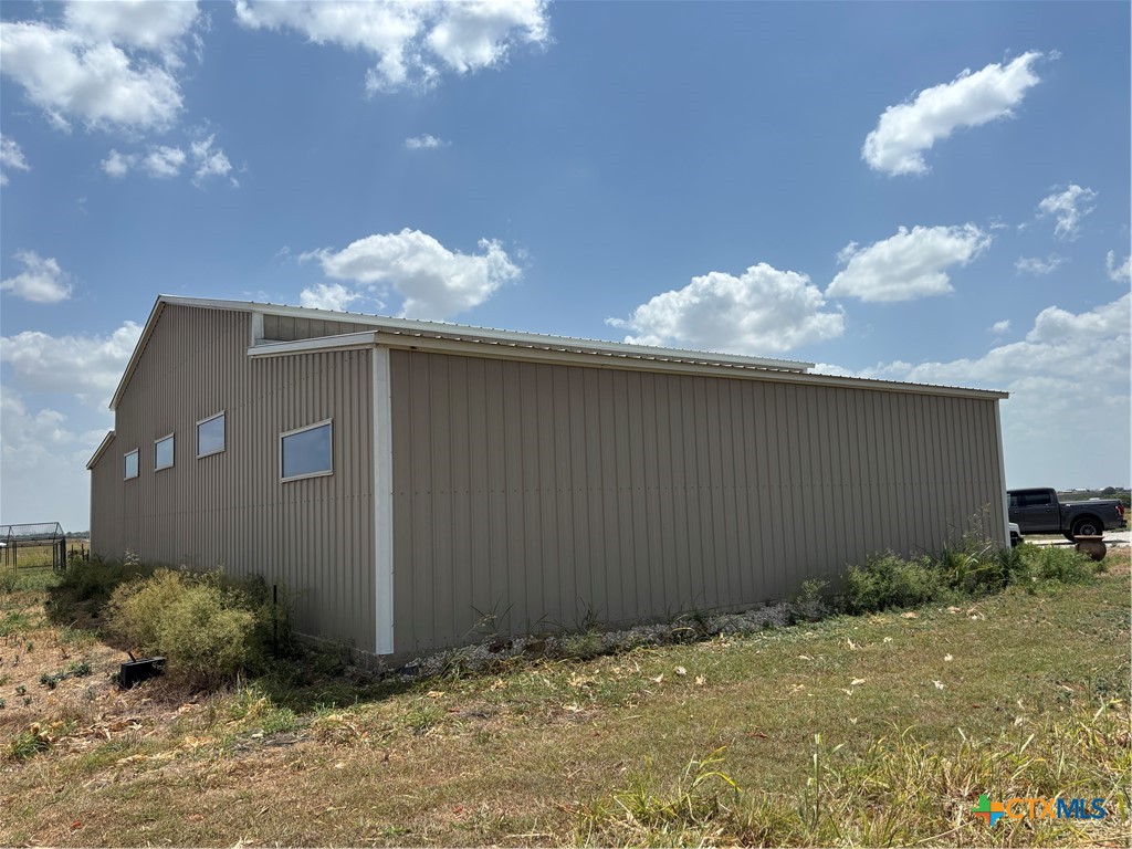 7100 Fm 972 Property Photo 9