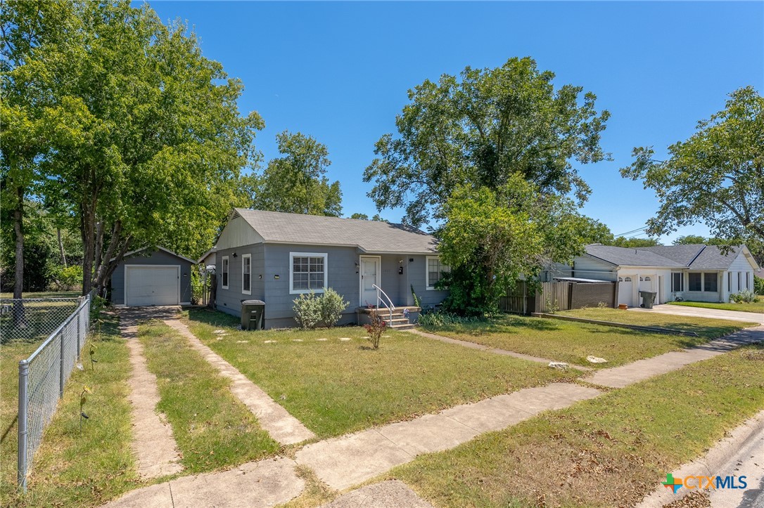 1802 N 10th Street Property Photo 2