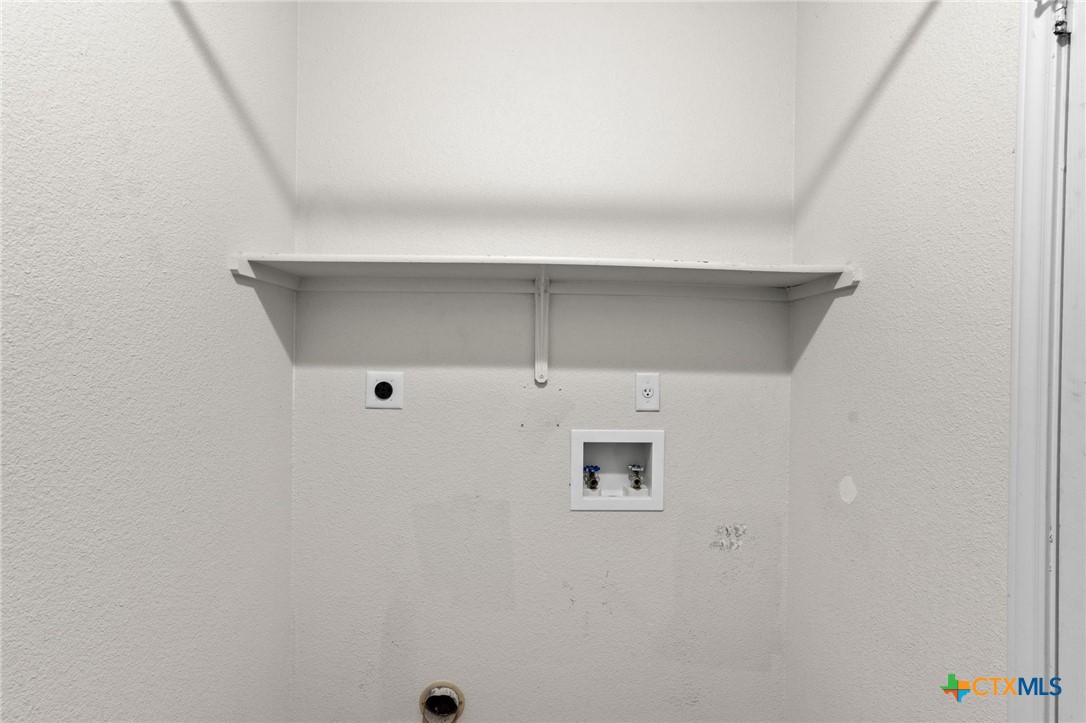 4308 Thunder Creek Drive Property Photo 30