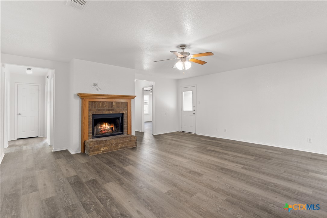 3908 Kevin Shaw Drive Property Photo 4