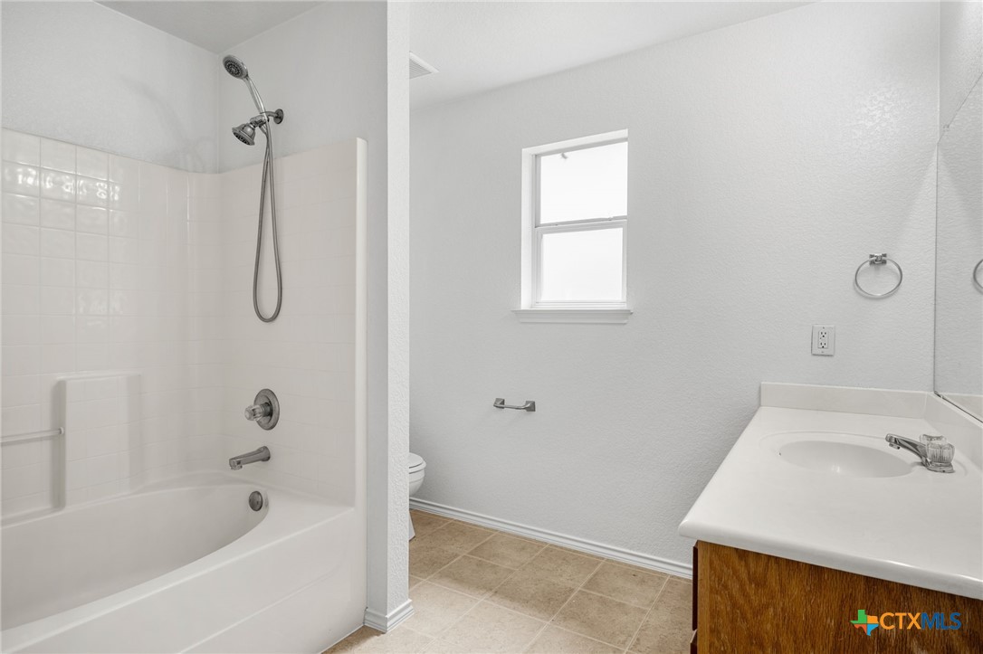 3908 Kevin Shaw Drive Property Photo 18