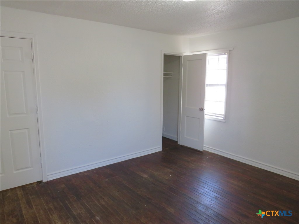 1305 S 5th Street Property Photo 11