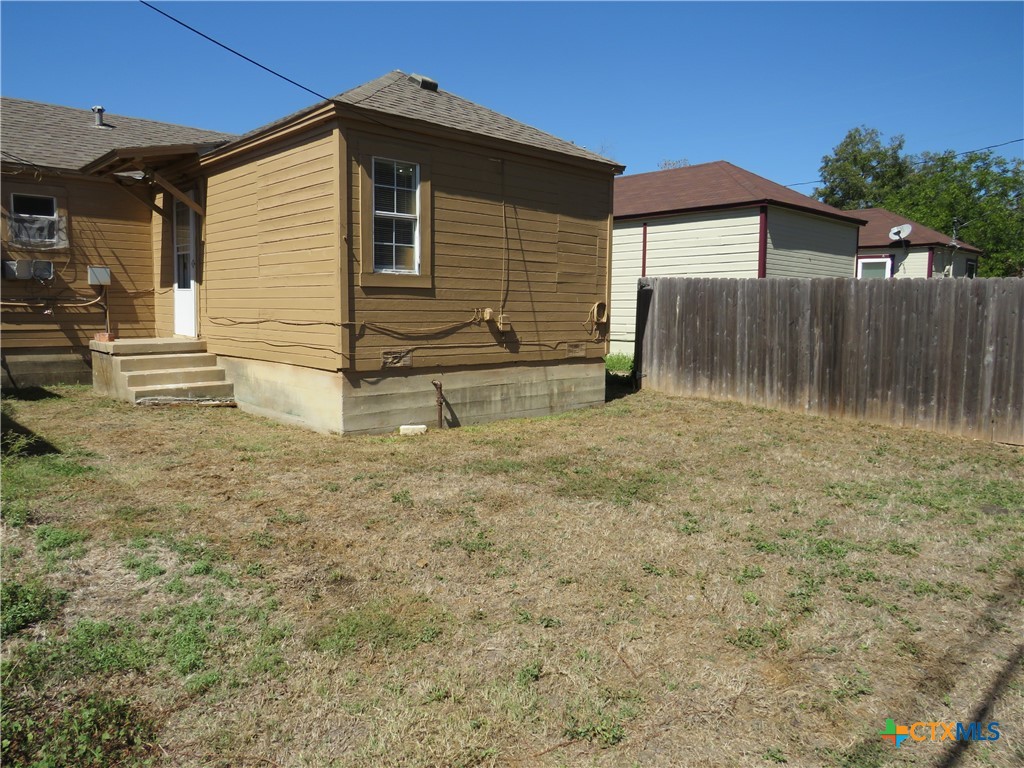 1305 S 5th Street Property Photo 12