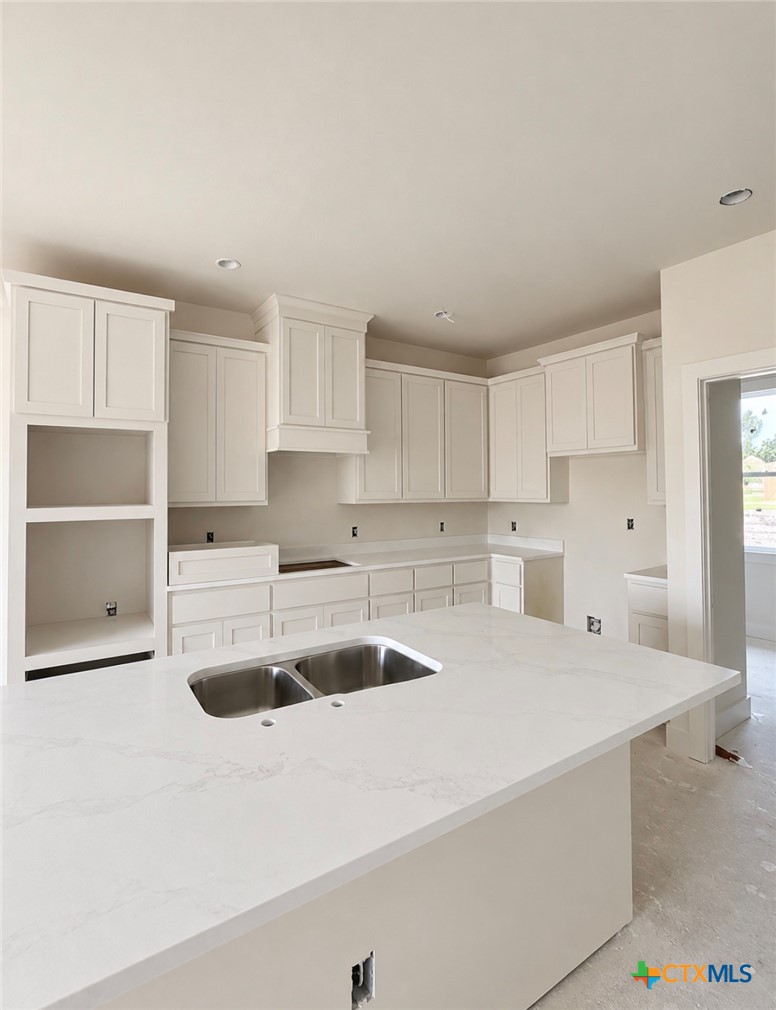 6904 Felix Mcdaniel Drive Property Photo 3