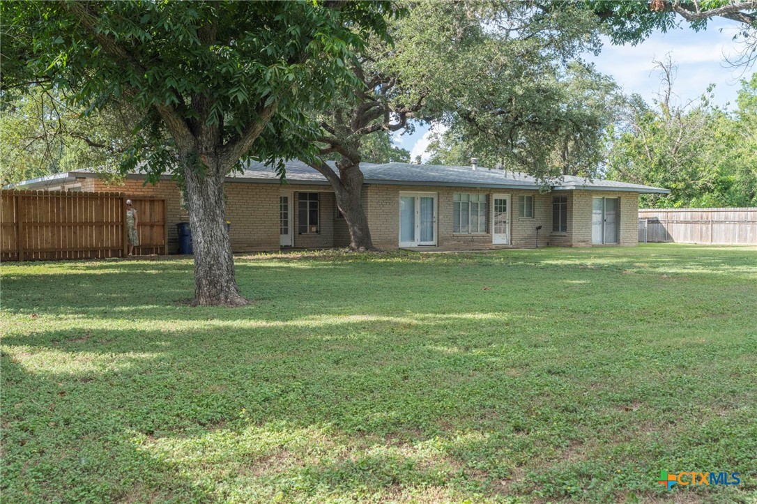 310 Pfeil Road Property Photo 2