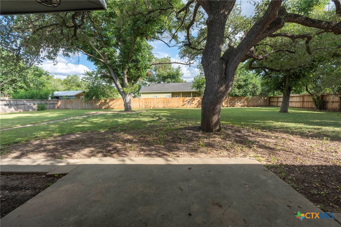310 Pfeil Road Property Photo 5