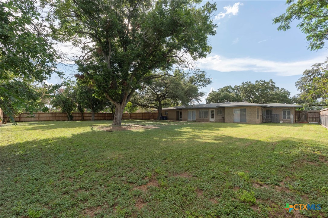 310 Pfeil Road Property Photo 24