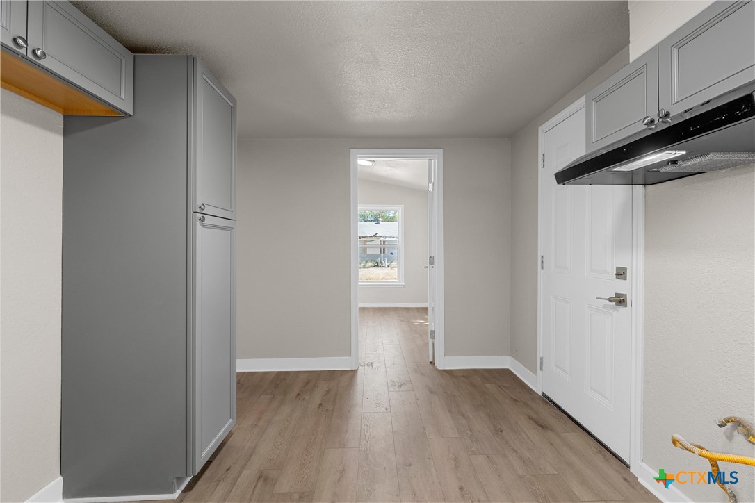 1803 N Fannin Avenue Property Photo 9