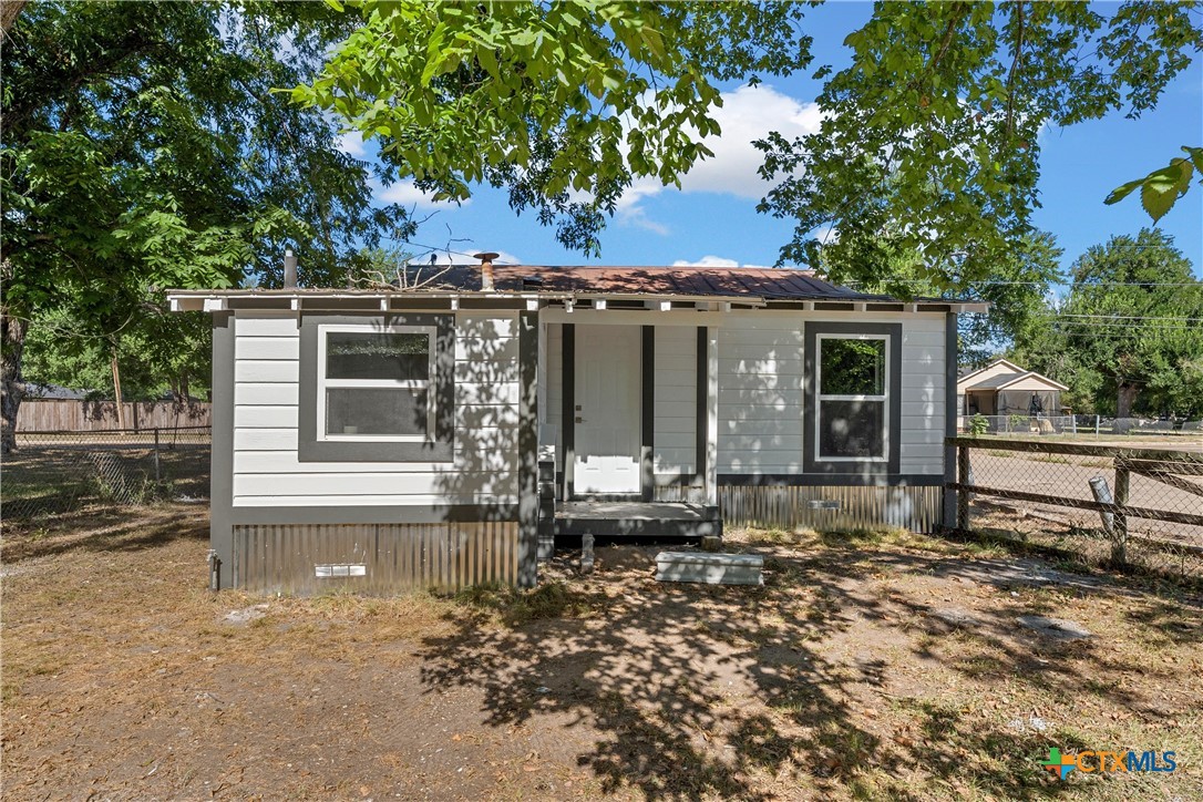 1803 N Fannin Avenue Property Photo 18