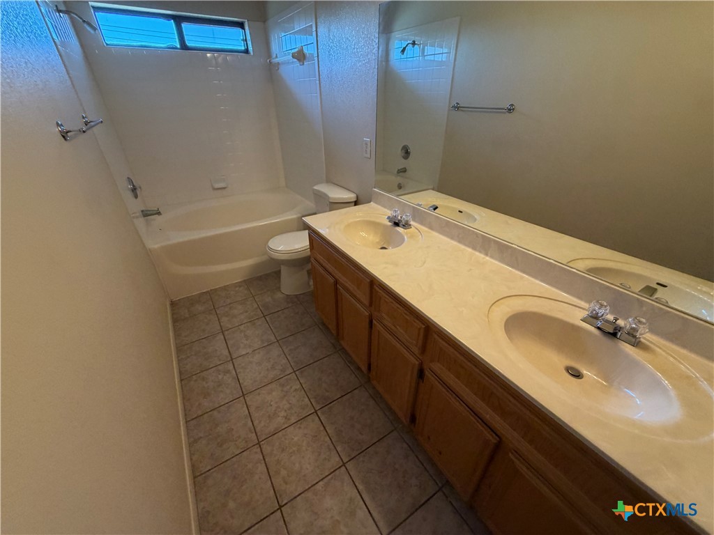3701 Dustin Court A Property Photo 7