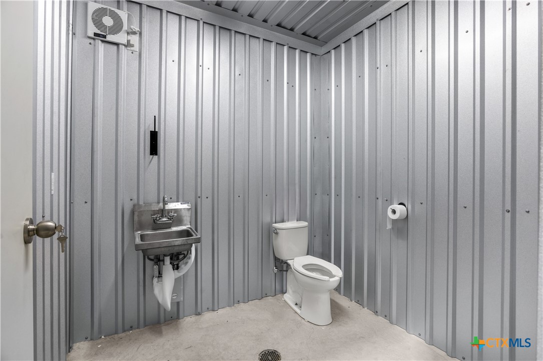 10456 Brewer Road Property Photo 7
