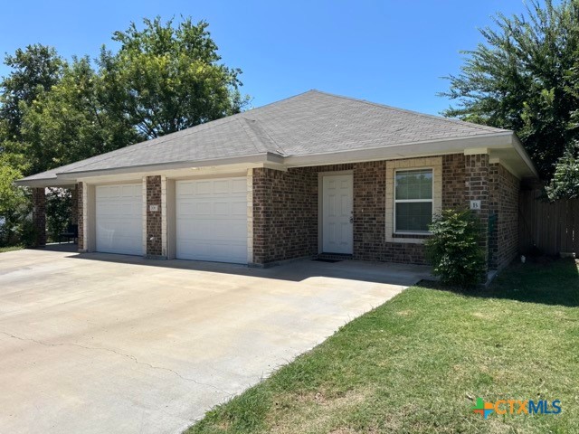 206 W Beeline Lane Property Photo
