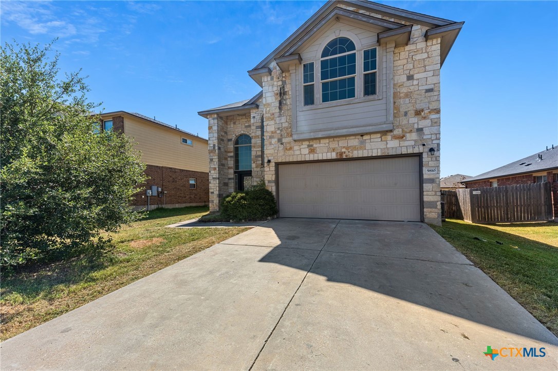 5810 Huntington Drive Property Photo 4
