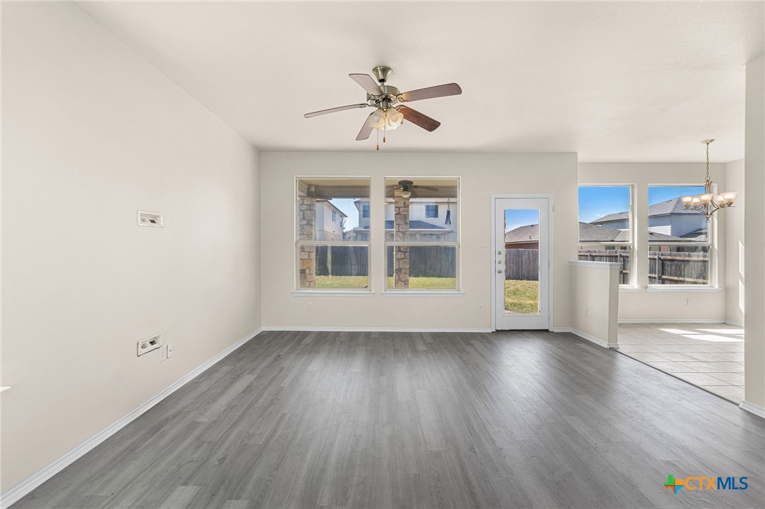 5810 Huntington Drive Property Photo 10