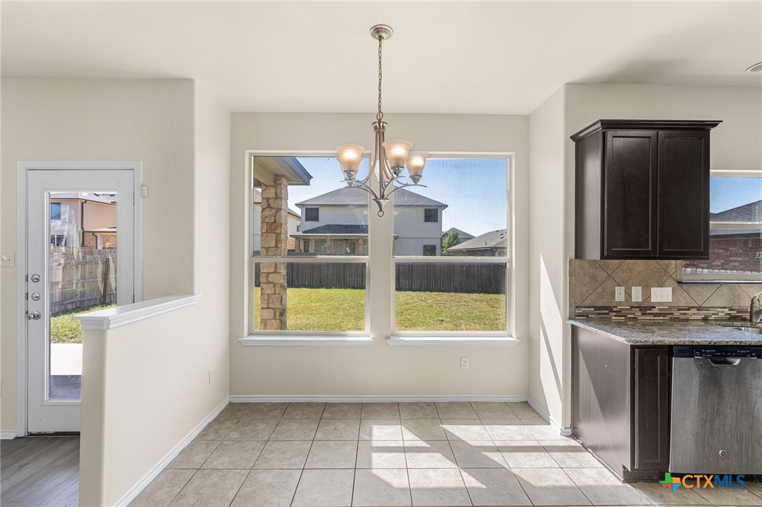 5810 Huntington Drive Property Photo 12