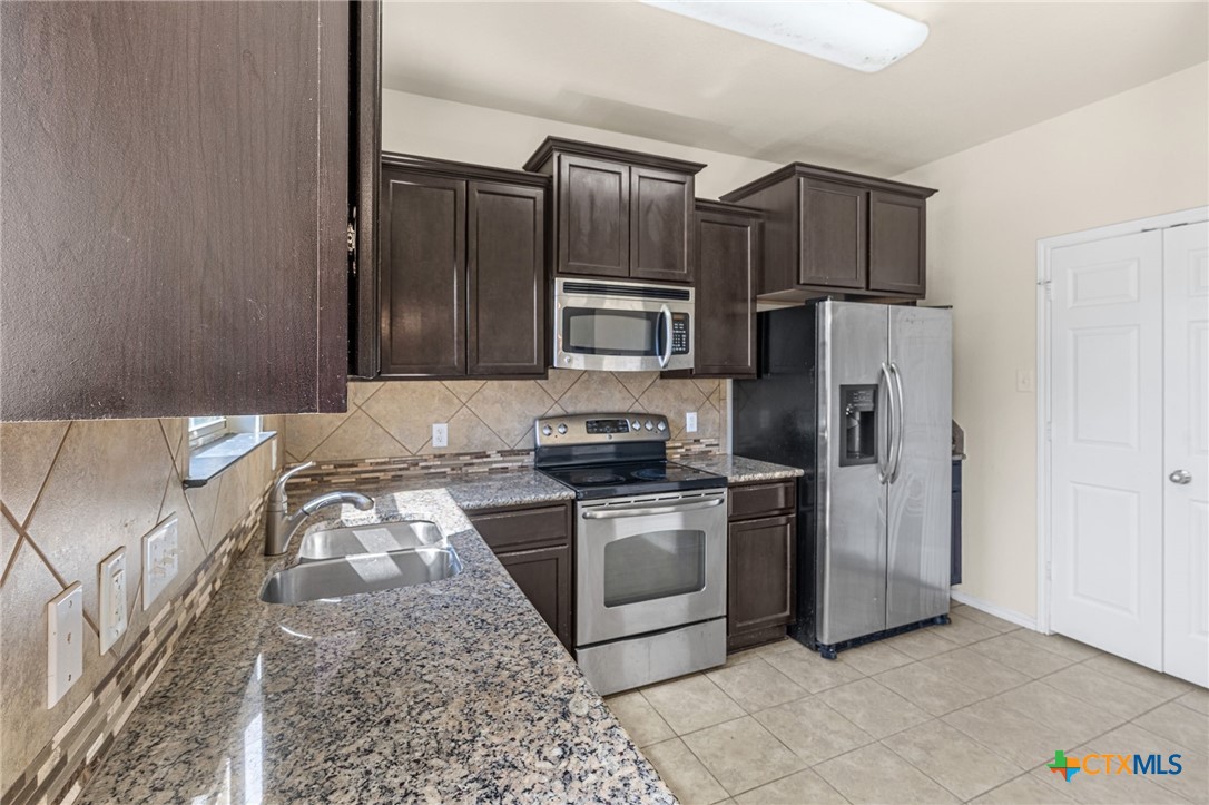 5810 Huntington Drive Property Photo 15