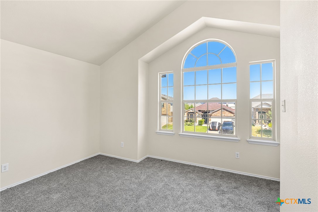 5810 Huntington Drive Property Photo 28