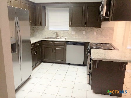 113 E Blancas Drive Property Photo 6