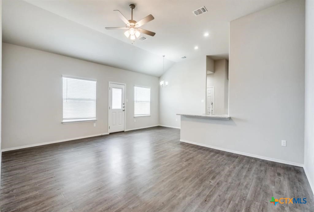 626 Heathers Way Property Photo 6