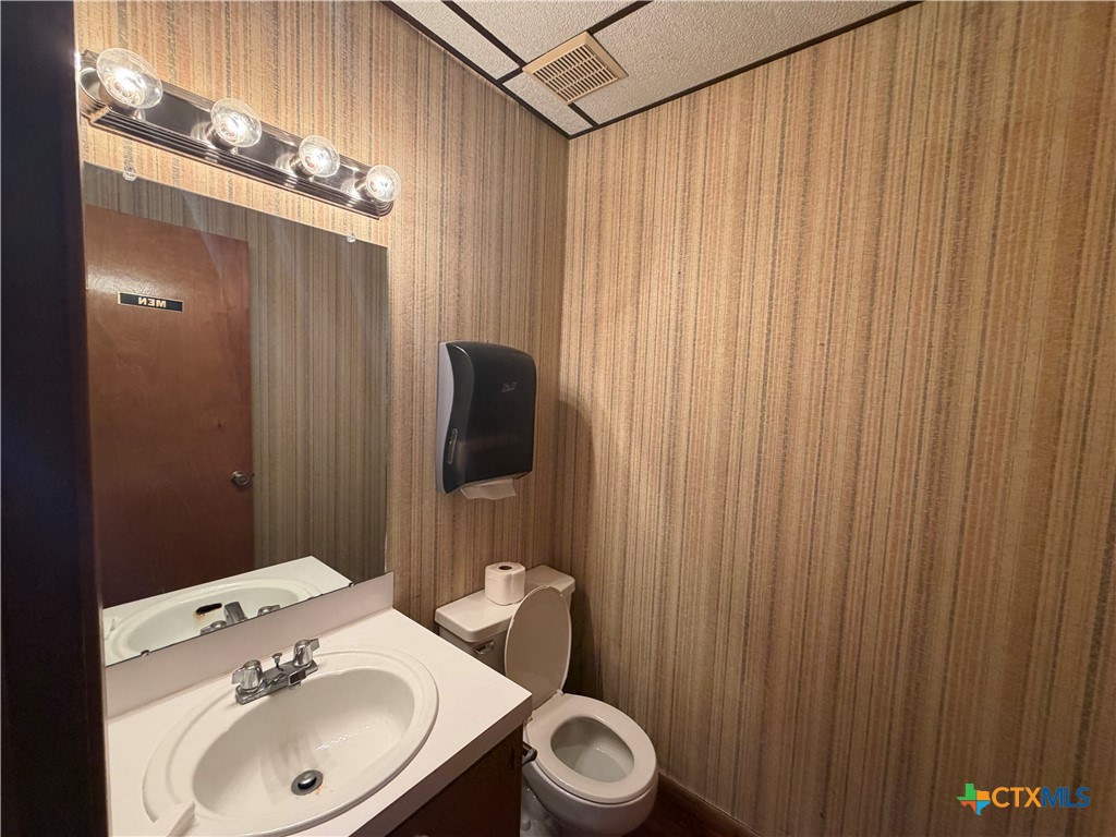 3804 John Stockbauer Drive Property Photo 10