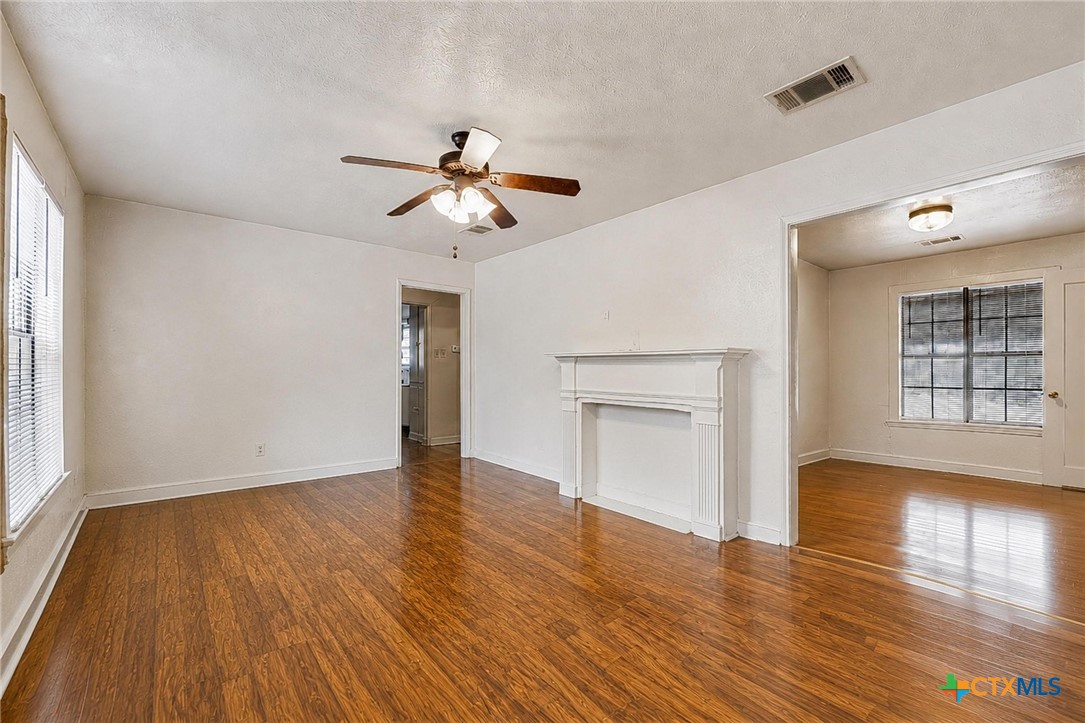 810 N 8th Street Property Photo 5