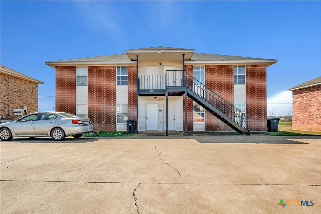 5808 Greengate Drive D Property Photo 1