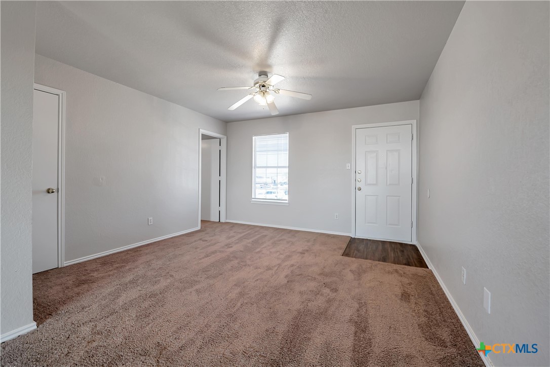 5808 Greengate Drive D Property Photo 5
