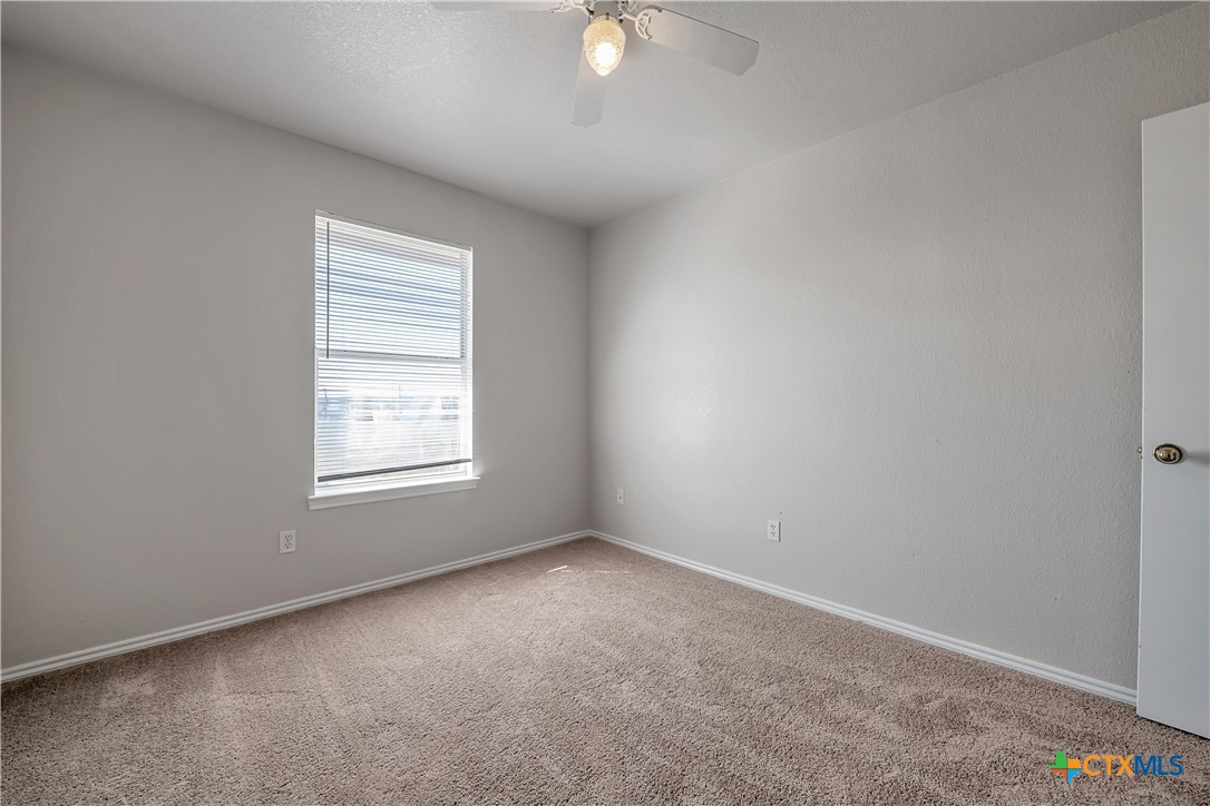 5808 Greengate Drive D Property Photo 9