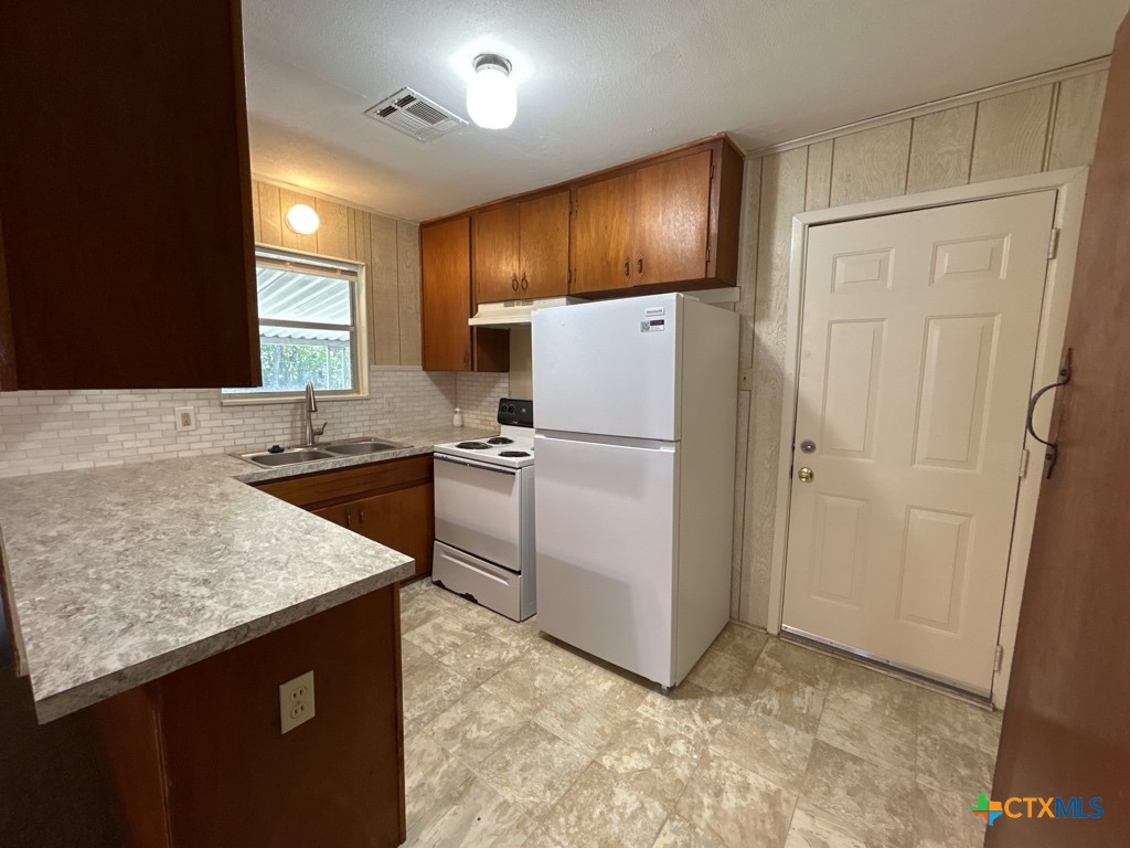 310 Prather Drive Property Photo 6