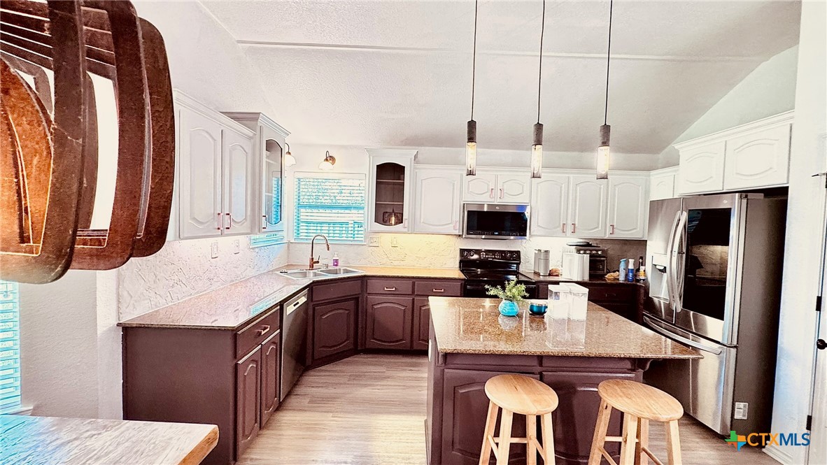 416 Wrought Iron Drive Property Photo 8
