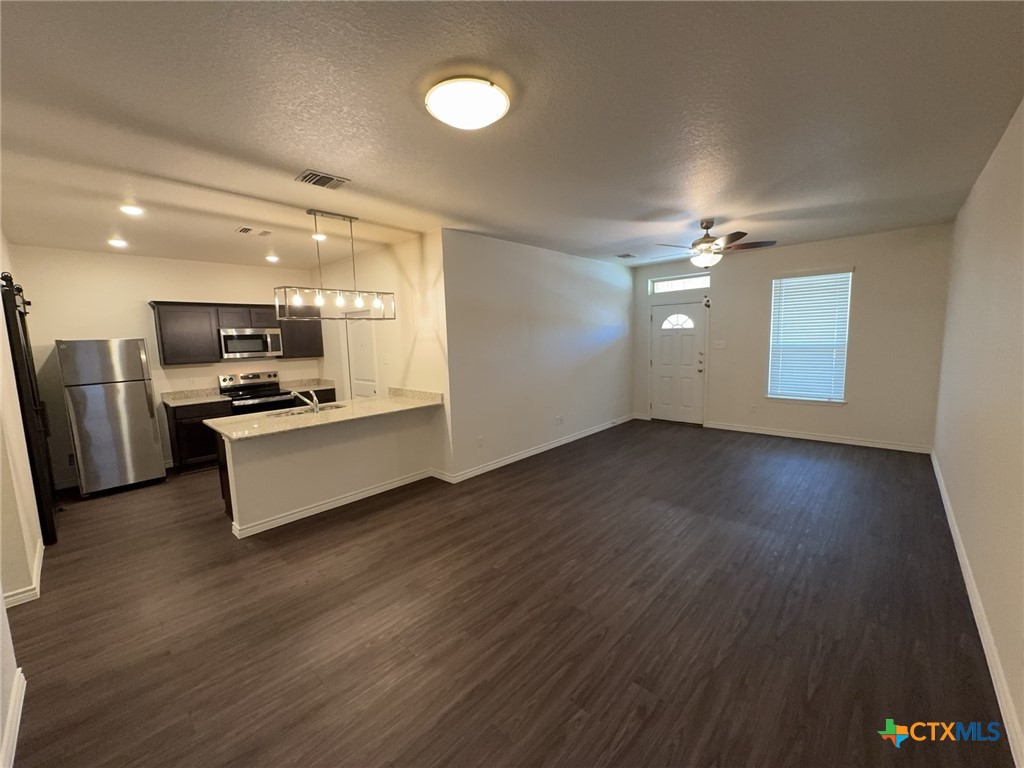 5106 Rose Garden Loop Property Photo 3