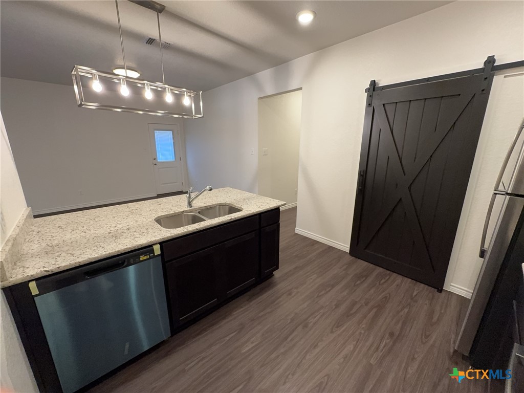 5106 Rose Garden Loop Property Photo 5