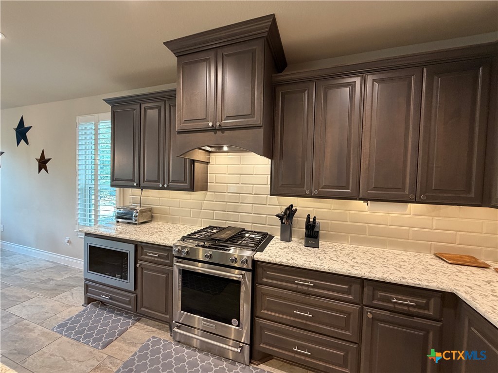 3891 Potters Creek Road Property Photo 15