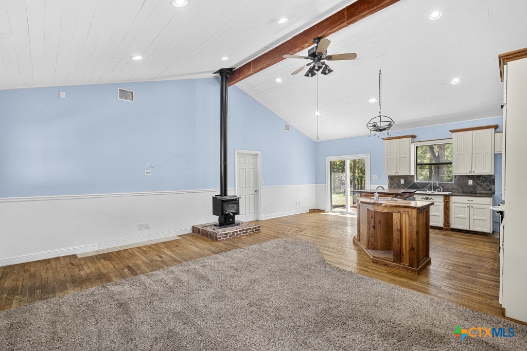 15375 N Fm 487 Property Photo 8