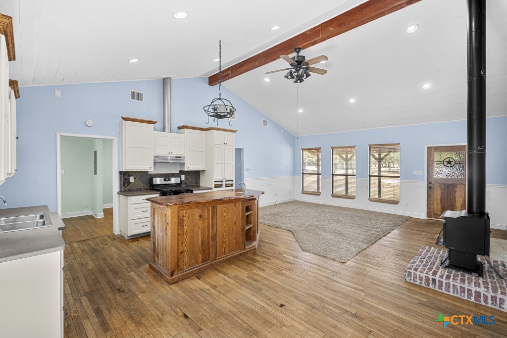 15375 N Fm 487 Property Photo 9