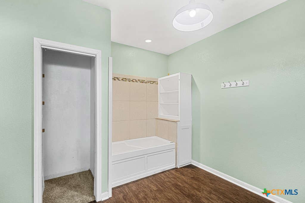 15375 N Fm 487 Property Photo 25