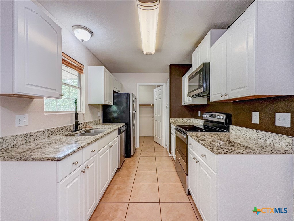 512 N Main Street Property Photo 1