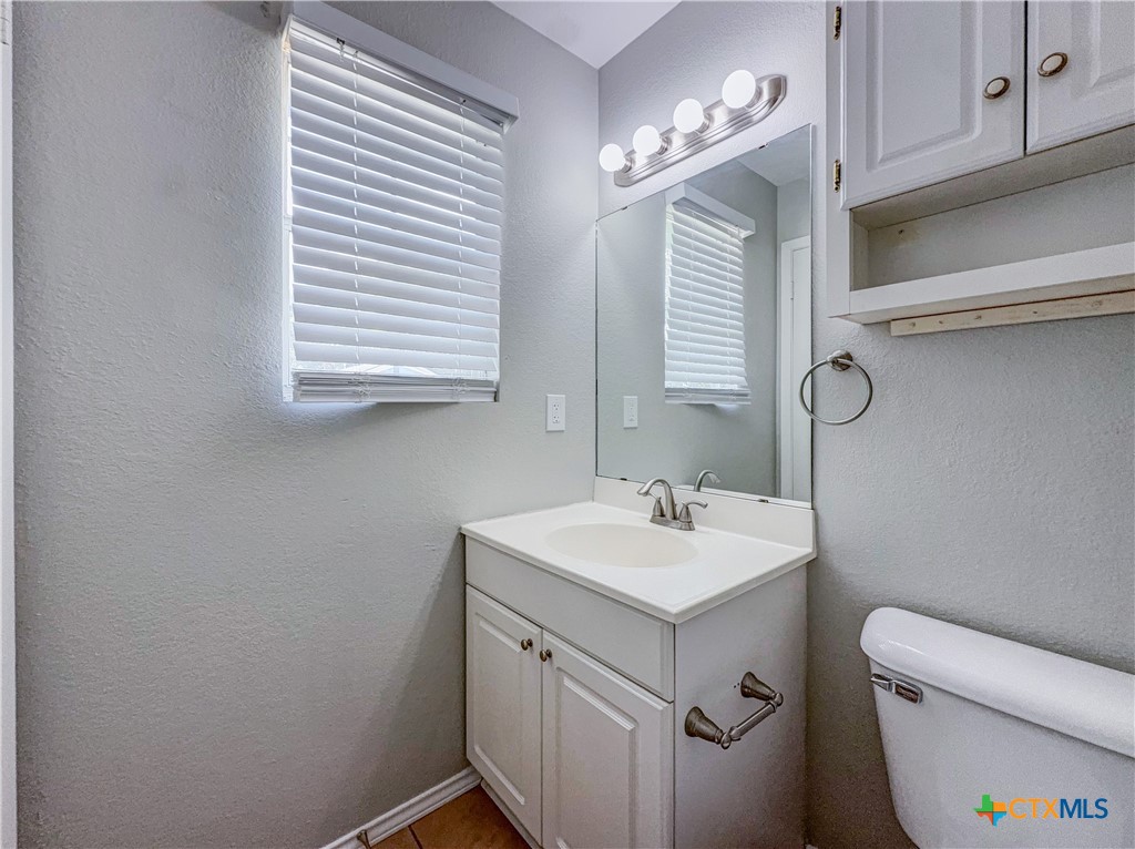 512 N Main Street Property Photo 5