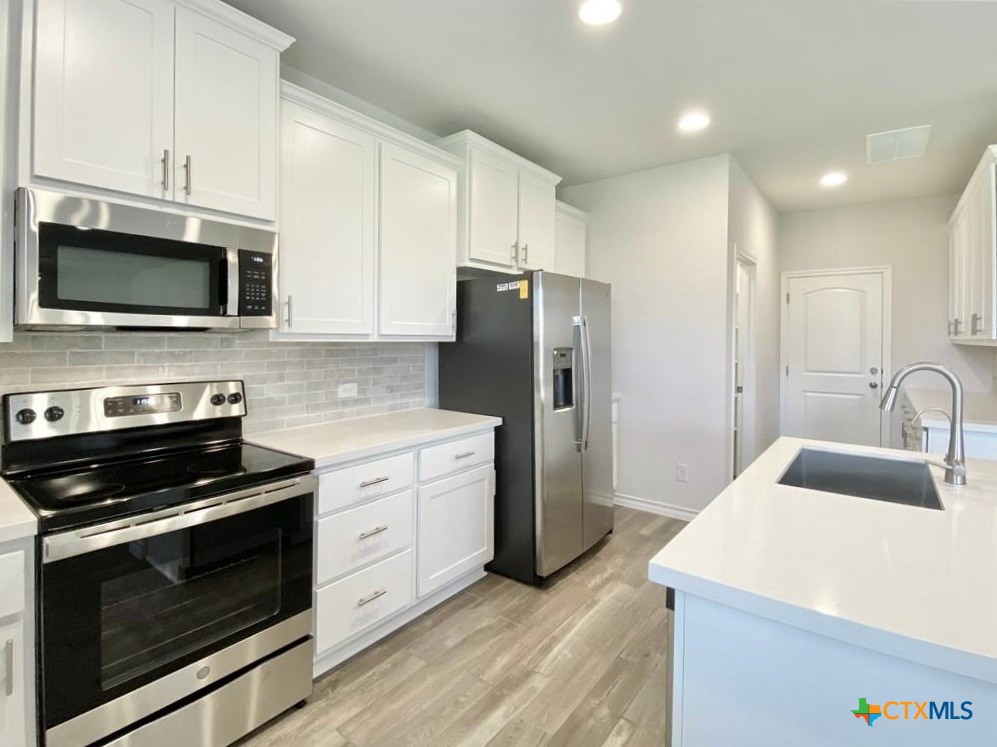 208 Caisson Trail Property Photo 11