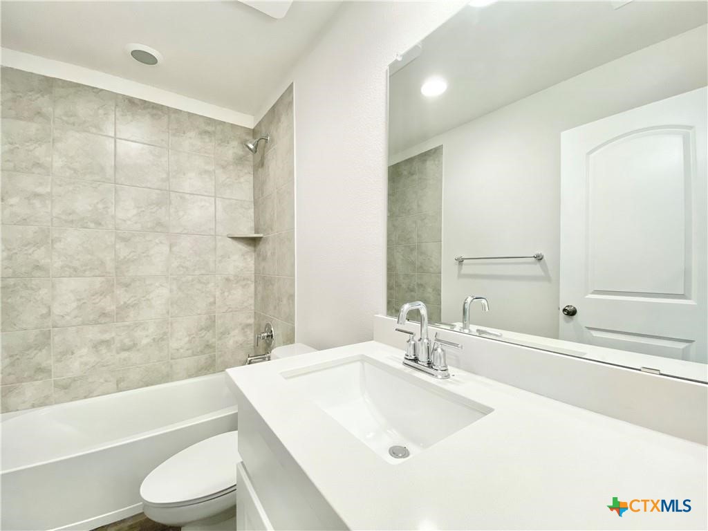 208 Caisson Trail Property Photo 37