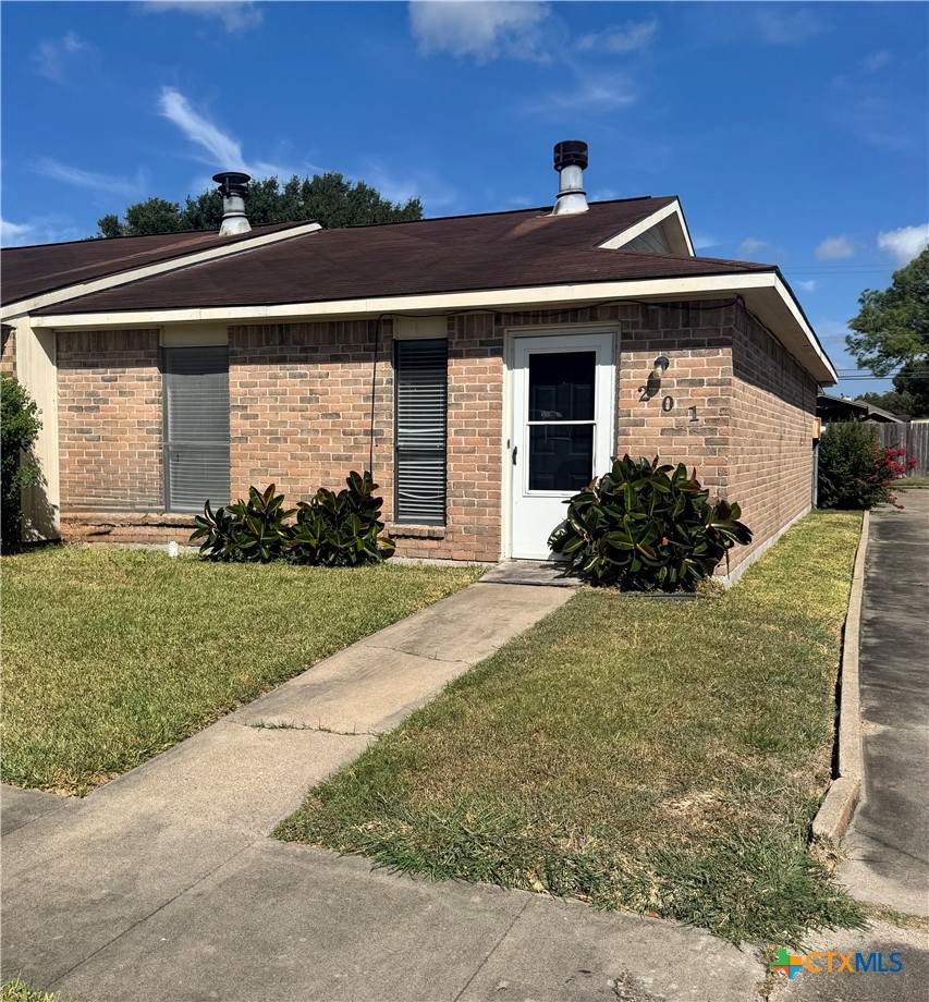 201 Versailles Street Property Photo 1