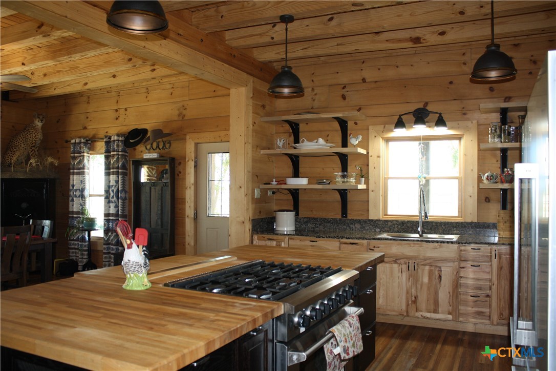 6610 Cr 431 Property Photo 6