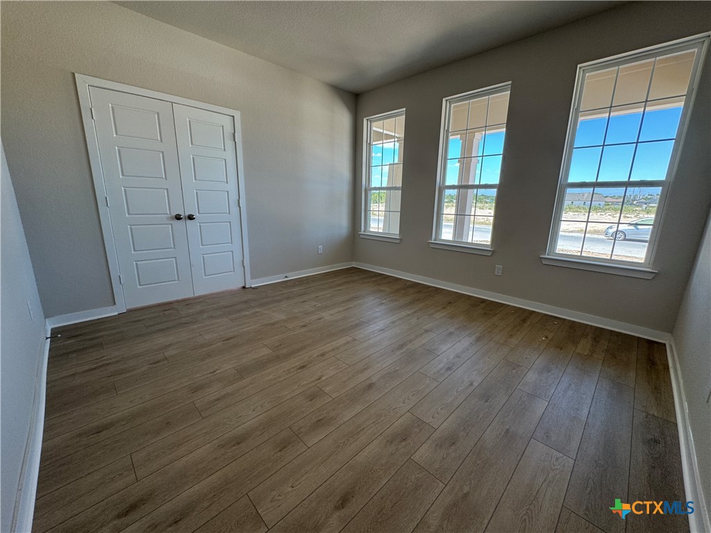 210 Thoroughbred Trail Property Photo 2